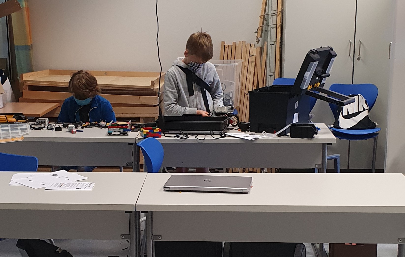 Roboterlager am Franziskusgymnasium – Schüler ermöglicht Robotikferienkurs in den Sommerferien