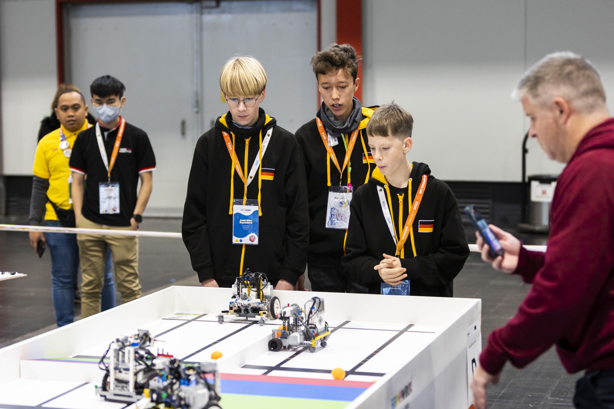 Die deutsche Nationalmannschaft im Robo-Sports, vertreten durch die Franzi Robots, mit tollem Erfolg beim Weltfinale der World Robot Olympiade