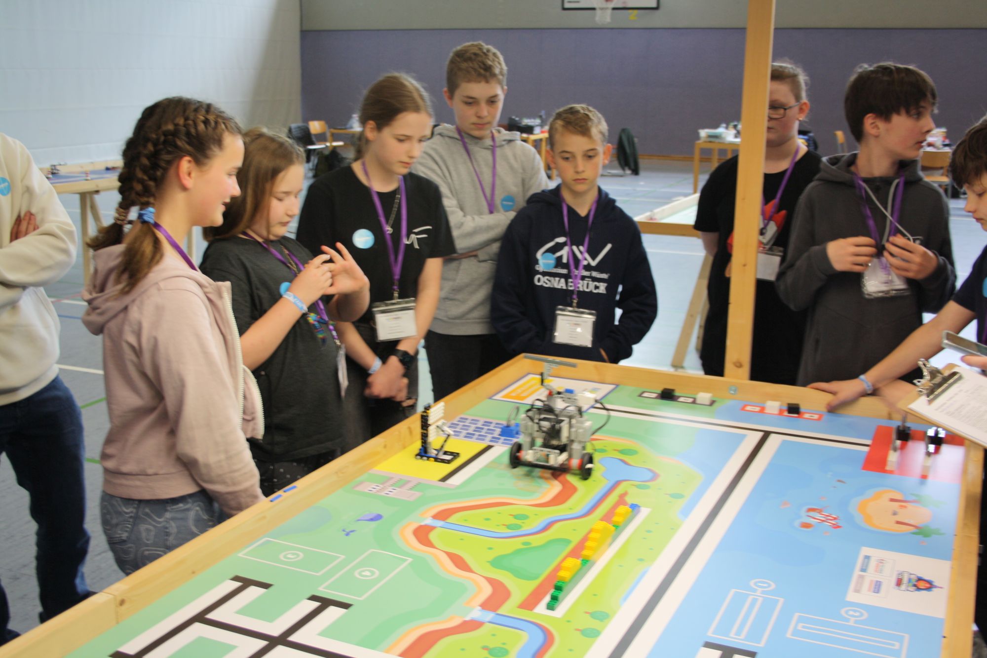Vorrunde zur World Robot Olympiad am Franziskusgymnasium