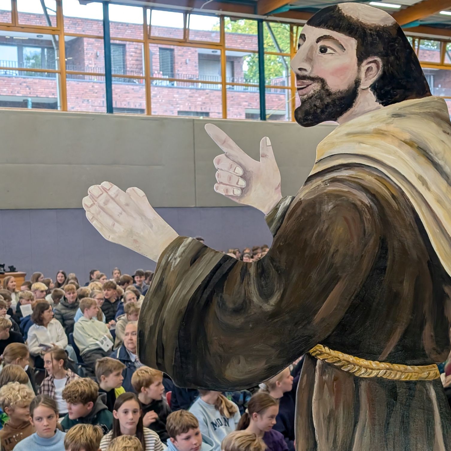 800 Jahre Sonnengesang – Schulgemeinschaft  feiert besonderes Patronatsfest