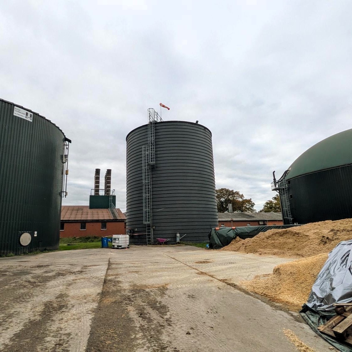 Landwirtschaft trifft Energiewende: Besuch des Seminarfachs Chemie&Energie in Salzbergen