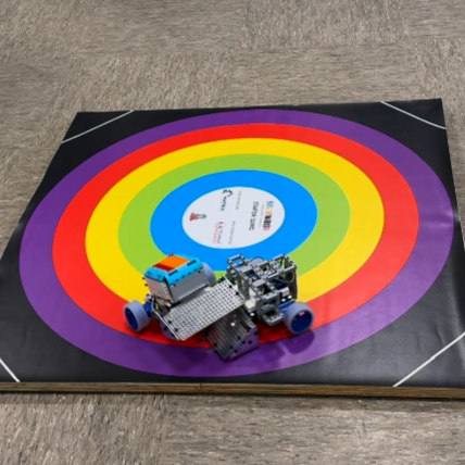 WRO-Pilotwettbewerb: Roboter im Sumo-Duell